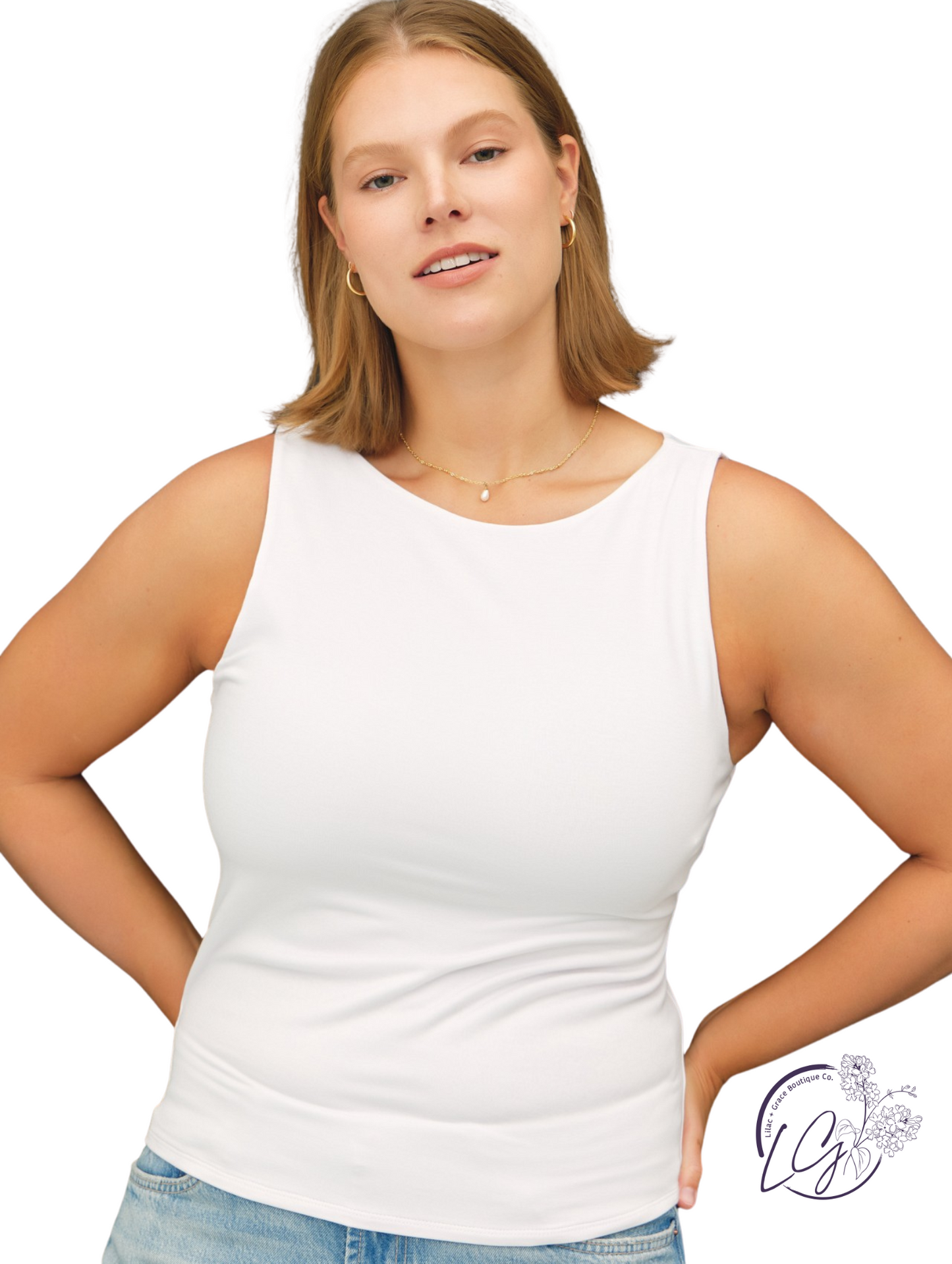 Curvy Glass Reflects Light Tank