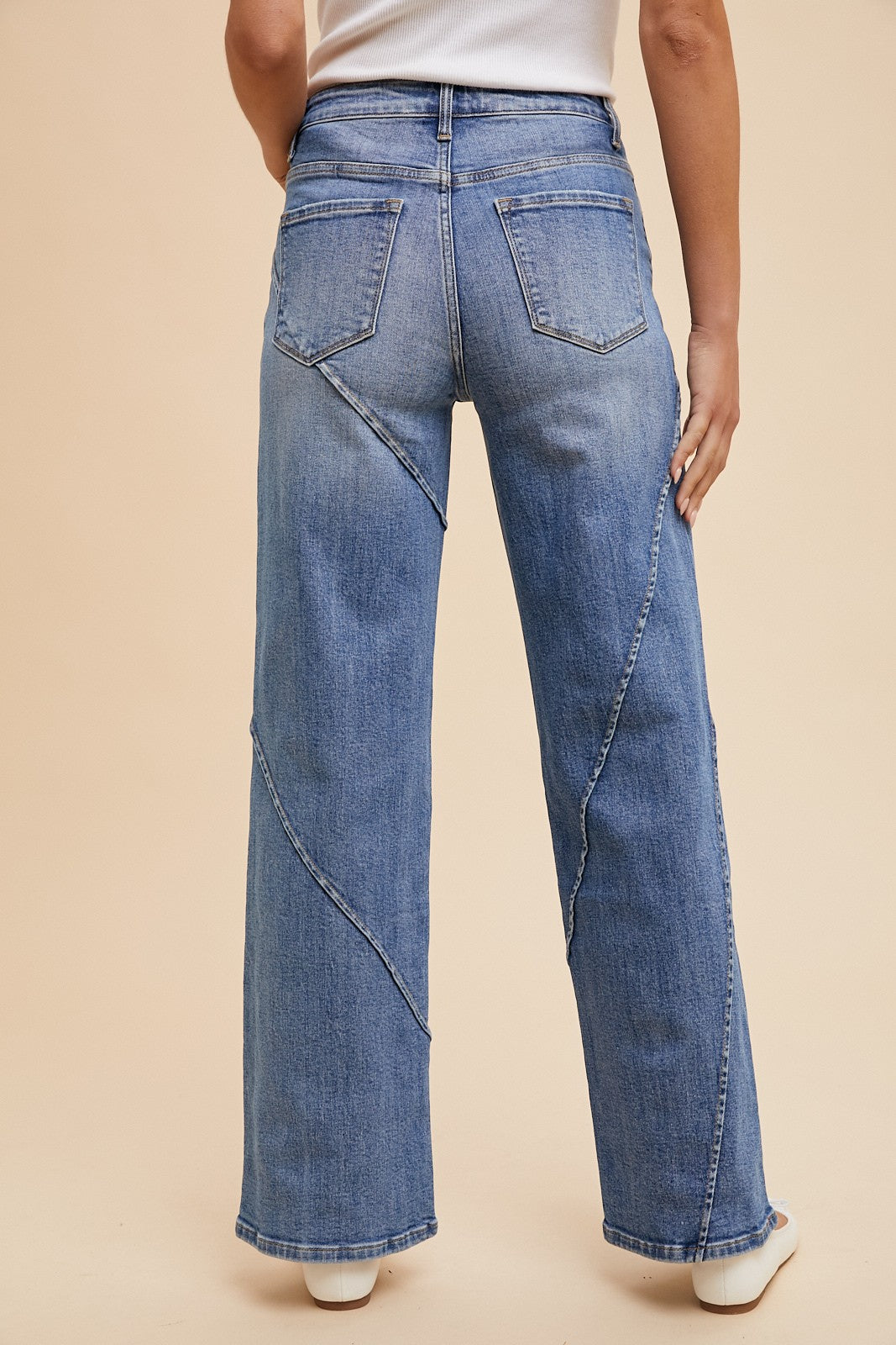 Modern Seam Wide Leg Jeans