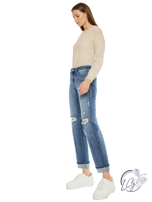 Tatum Mid-Rise True Straight Jeans by Kan Can