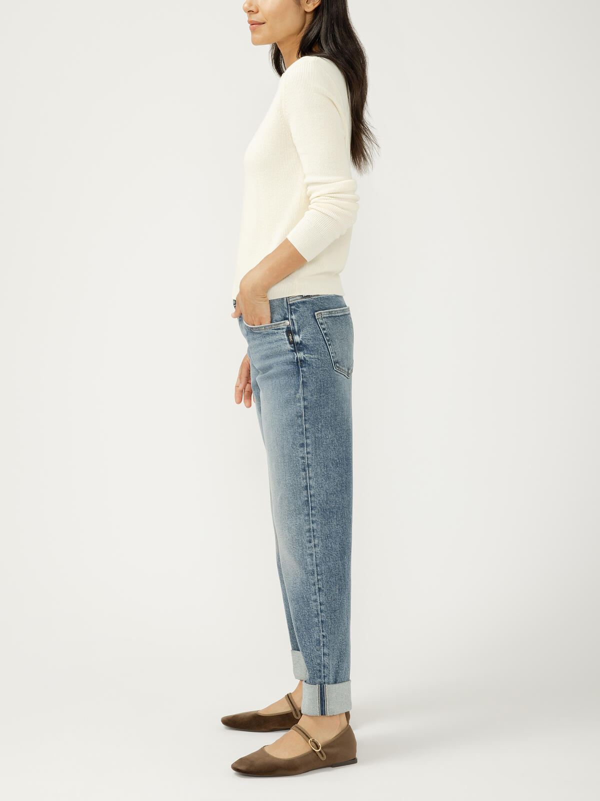 Quinn Mid Rise Straight Leg Ankle by Silver Jeans Non Distressed