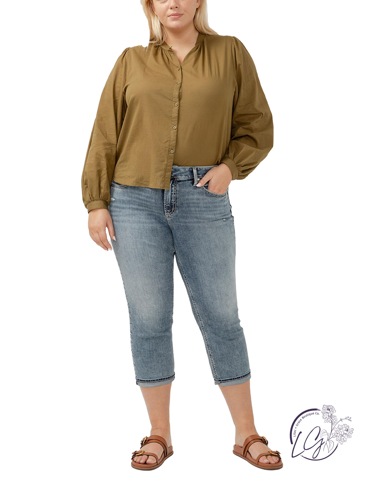 Curvy Renata Mid-Rise Luxe Stretch Capri by Silver Jeans