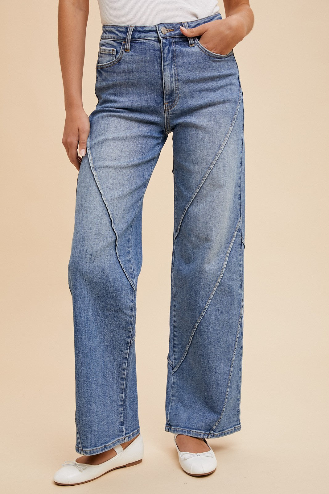 Modern Seam Wide Leg Jeans