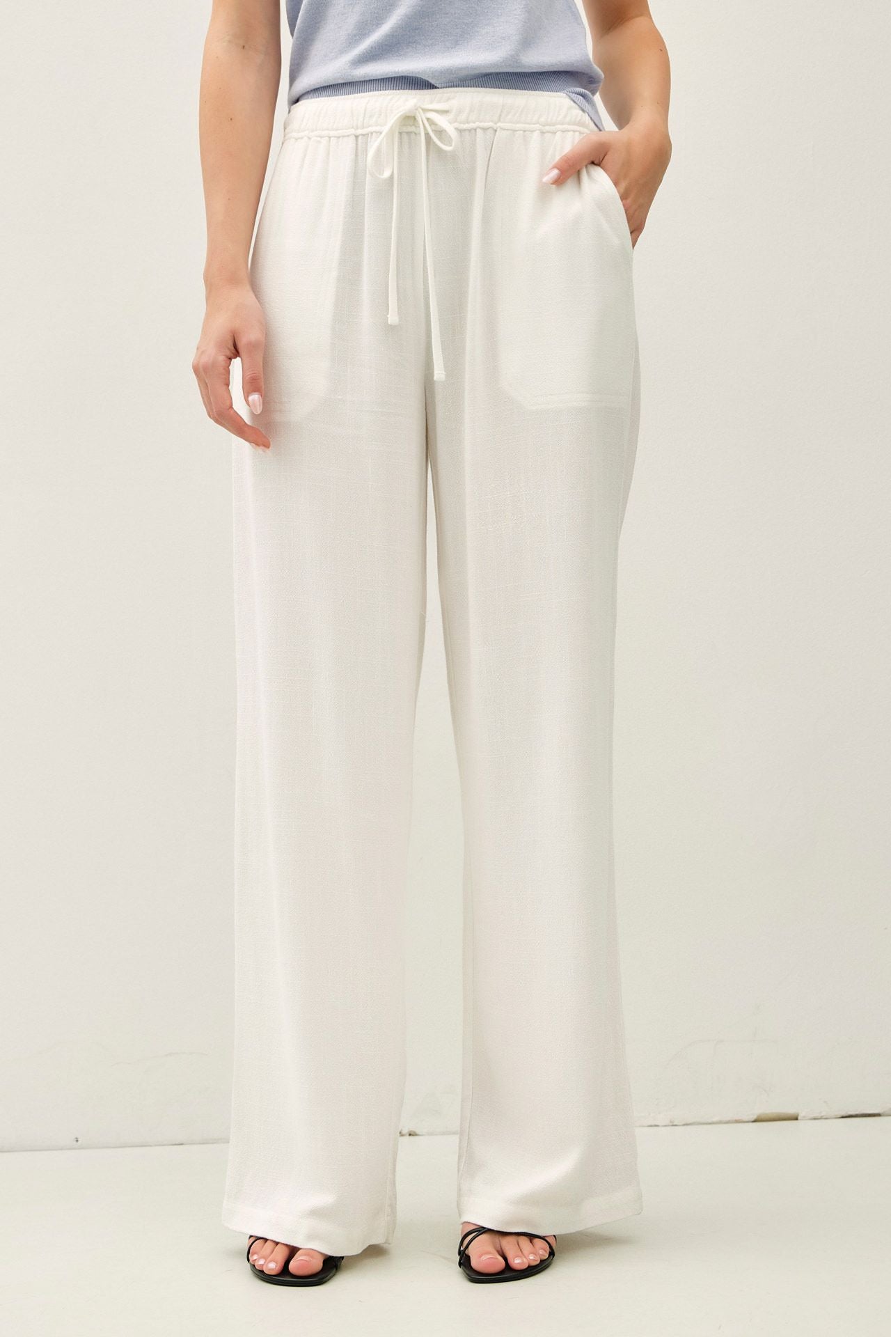 Airy Wide Leg Trousers