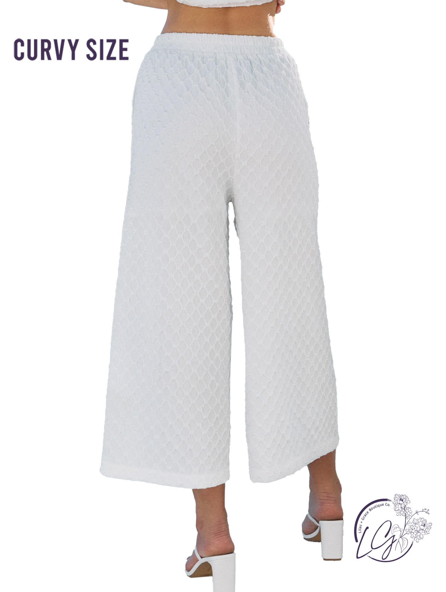 Curvy Coastal Winds Cropped Pants