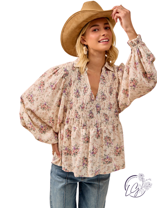 Dust Rolls V-Neck Top