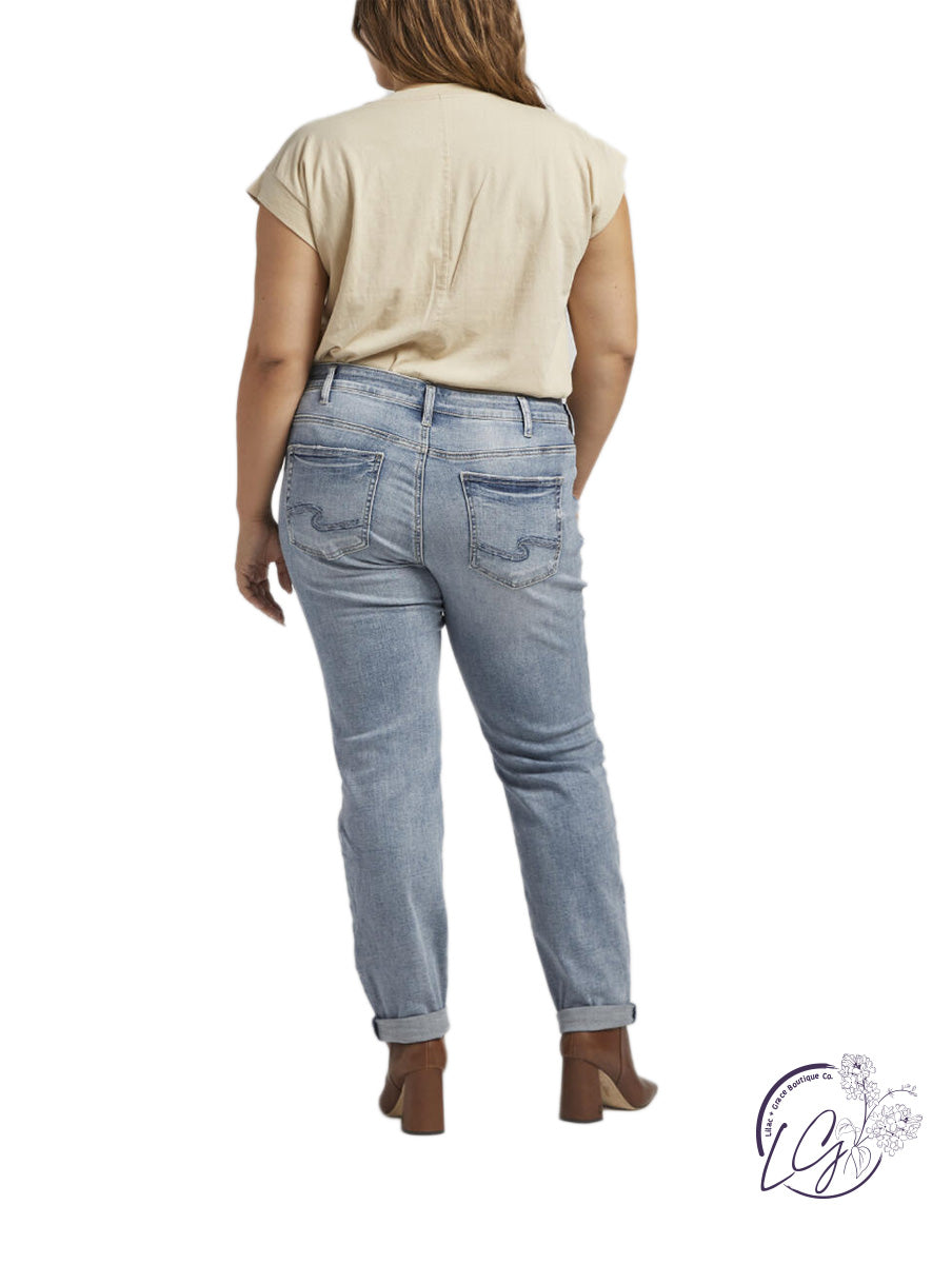 Curvy Boyfriend Mid-Rise Button Fy by Silver Jeans