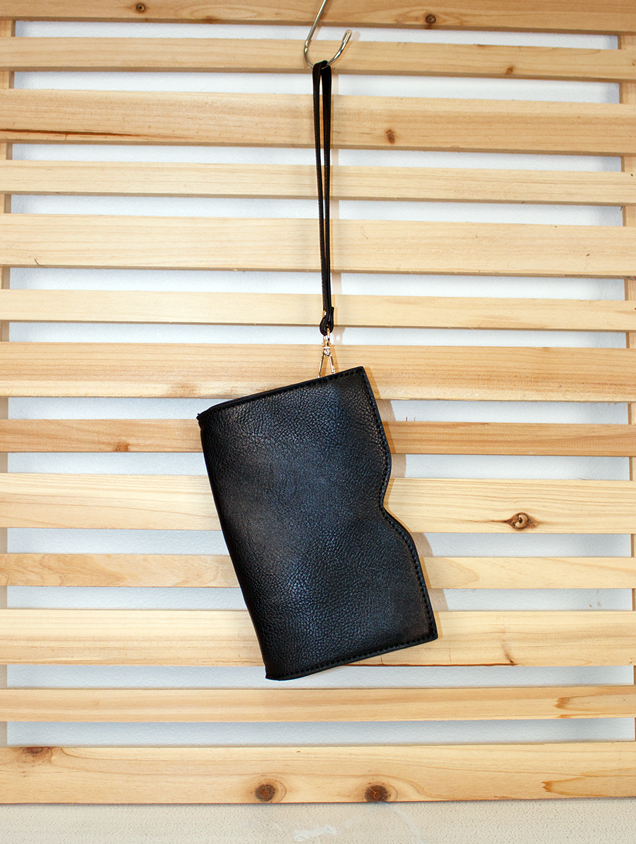 Kimono Clutch in Black