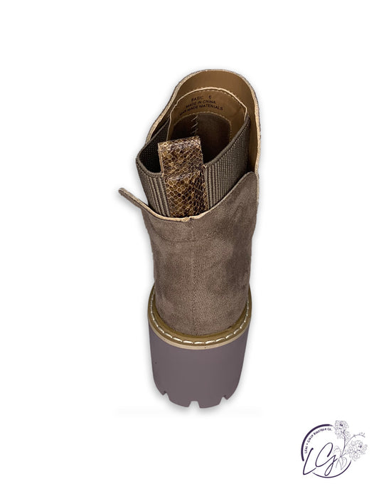 Basic Boot by Corky's