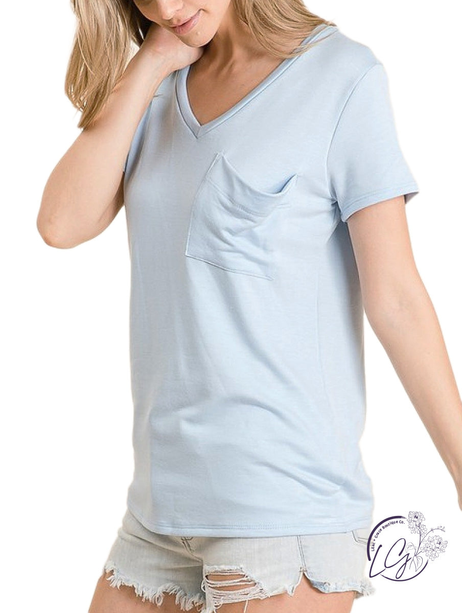 Curvy Basic & Casual V-Neck Tee